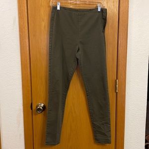 Women’s olive green ankle pants